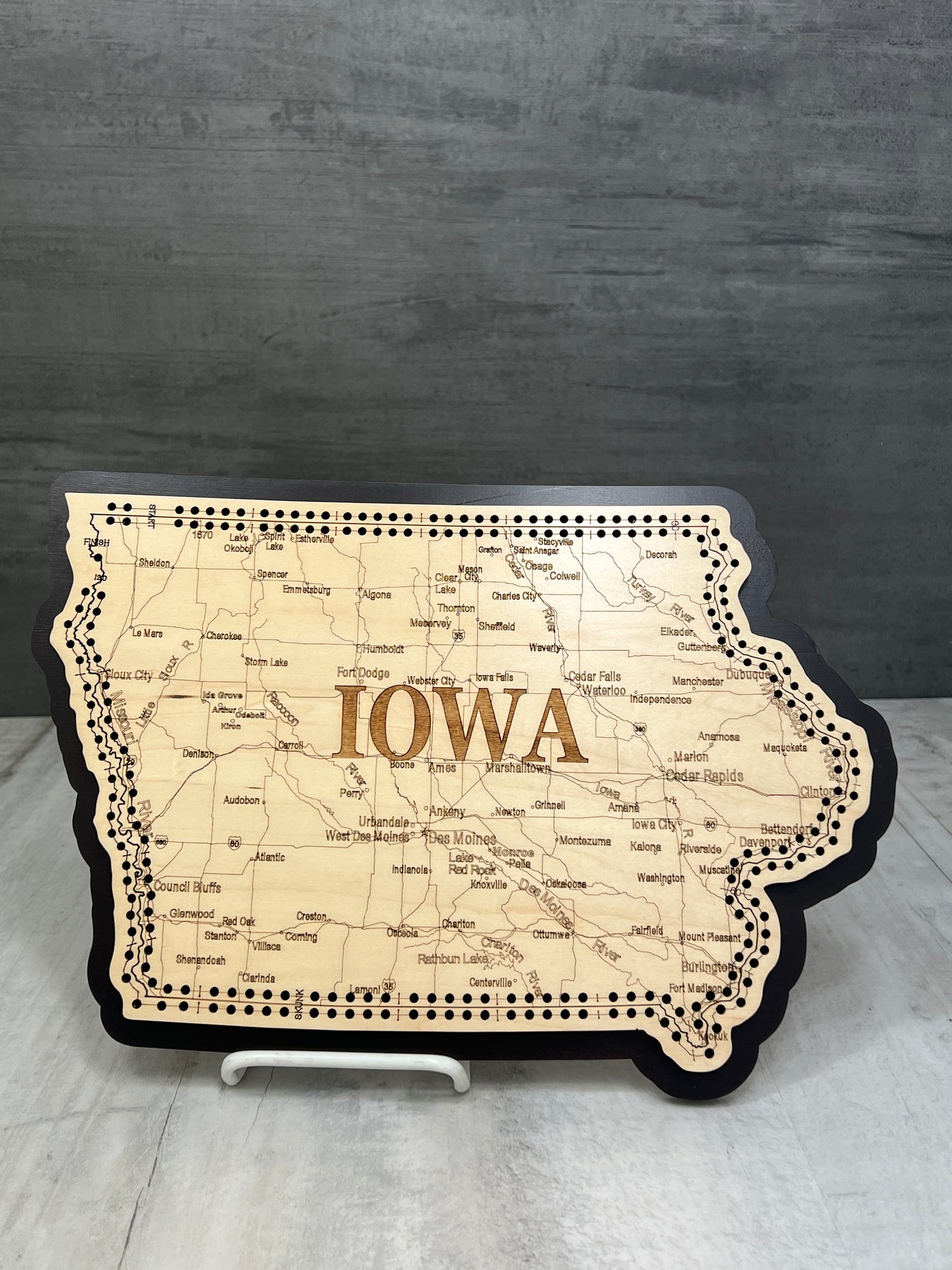 Tablero de cribbage con forma de Iowa