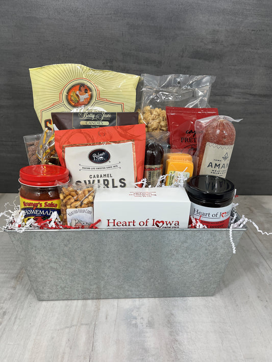 Grand Holiday Delights Gift Basket