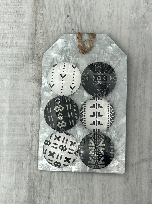 B&W Tribal Magnets